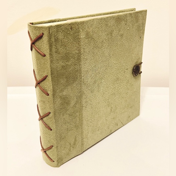 Enchante Accessories Faux Suede Photo Album Scrapbook Notebook - Picture 3 of 4